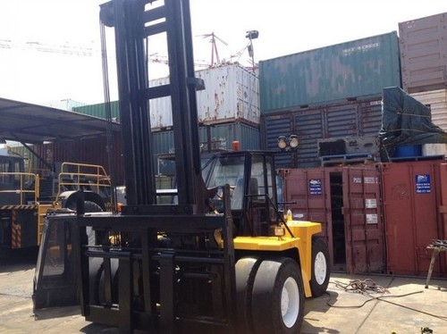 Product picture Clark C500 Y 950 CH Forklift Service Repair Workshop Manual DOWNLOAD