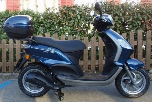 Product picture Piaggio FLY 125 150 4T Service Repair Workshop Manual DOWNLOAD 